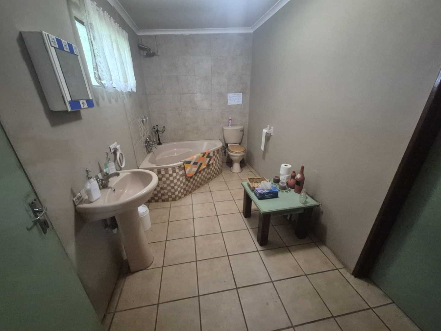 10 Bedroom Property for Sale in Mooinooi North West